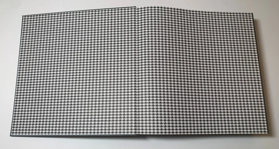 Porsche Museum Edition 911 x 911 50th Anniversary Hardcover - EN ES FR DE CN RU - Image 2 of 4