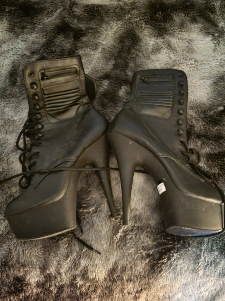 Nuevo solo usado una vez solo no para mí talla 8 Foto 2 de 4