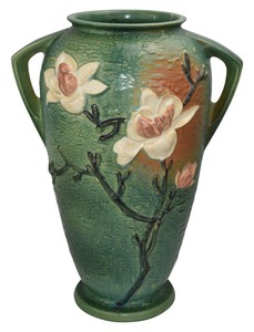 Roseville-Pottery-Magnolia-Green-Floor-Vase-100-18