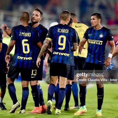 Maillots de foot vintage / rétro - The Football Market - Maillot Inter Milan domicile #9 ICARDI