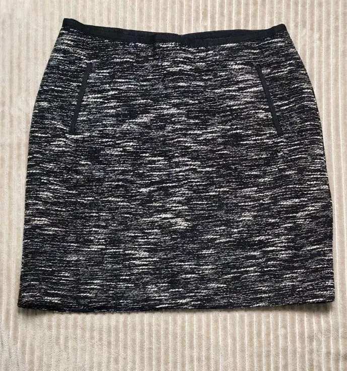 Talbots Black Tweed Wool Blend Pencil Skirt Size 12 VN#4889 Workwear NWT