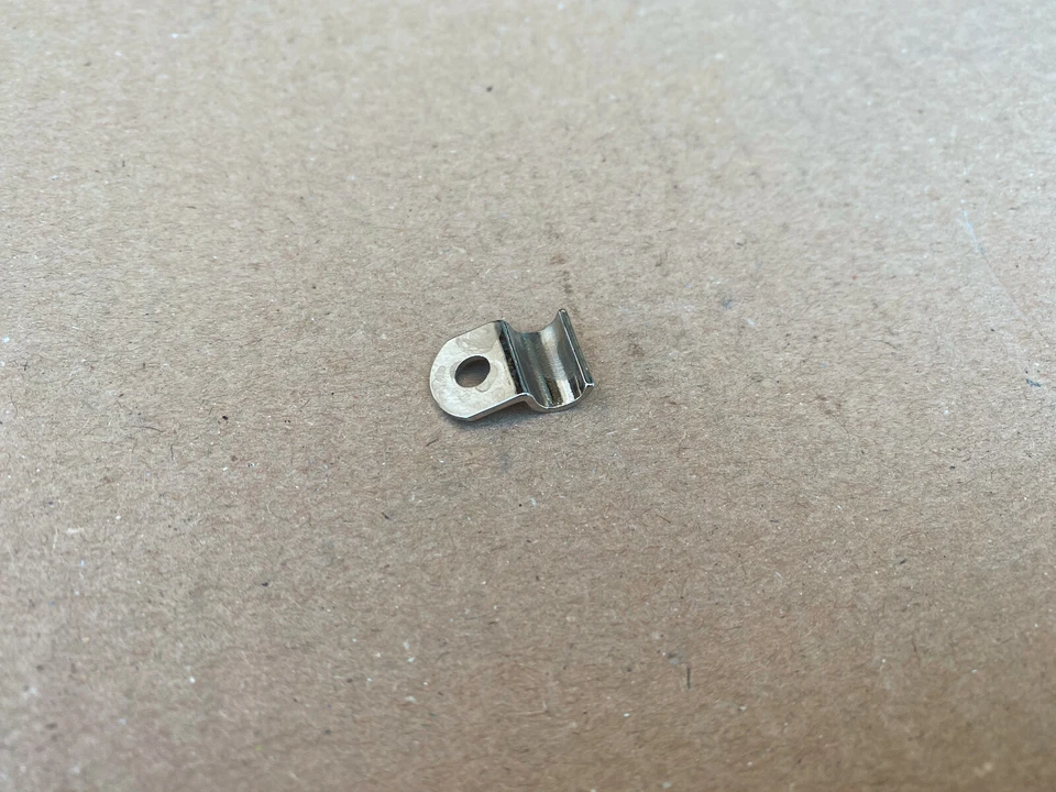 INDIAN SCOUT 101 CUATRO JEFES PALANCA DE MANO CABLE SOPORTE a FENDER 1925-1940 Foto 3 de 3