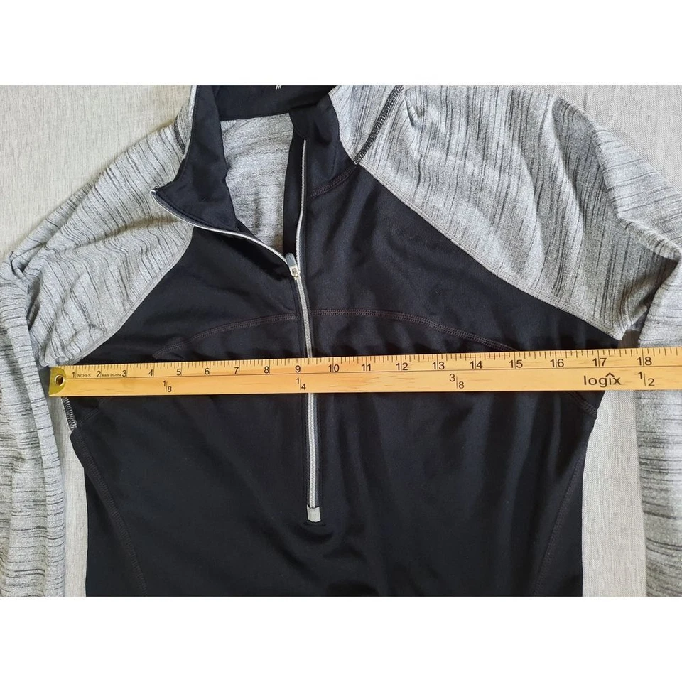 Camiseta deportiva para mujer Athleta de rendimiento medio elástica con cremallera manga larga raglán Foto 3 de 4