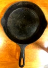 Vintage Griswold Cast Iron skillet no. 6  9" 699 N