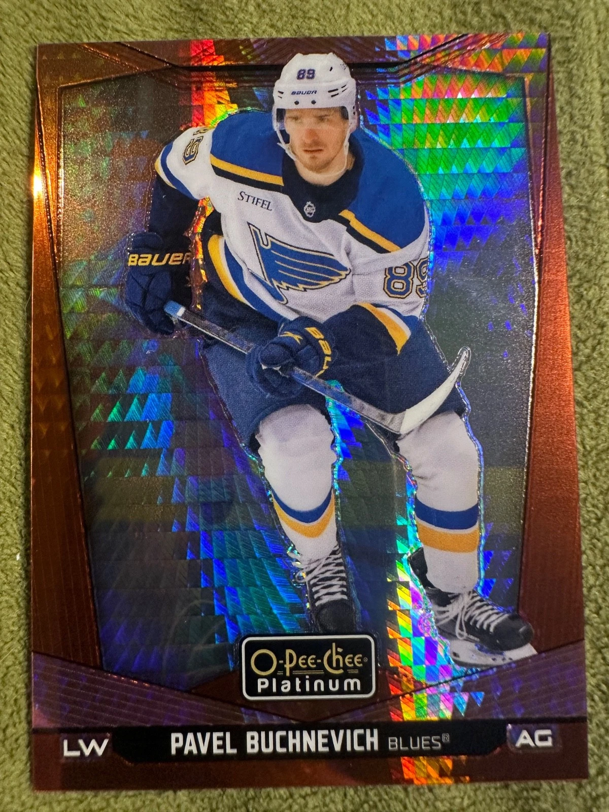2024-25 OPC Platinum Hockey Pavel Buchnevich Red Prism /199 St. Louis Blues
