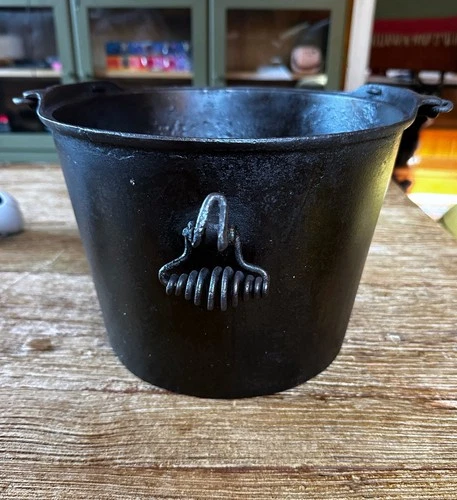 Griswold Safety Cooler No 8 Cast Iron Bean Pot Camp Kettle Erie PA