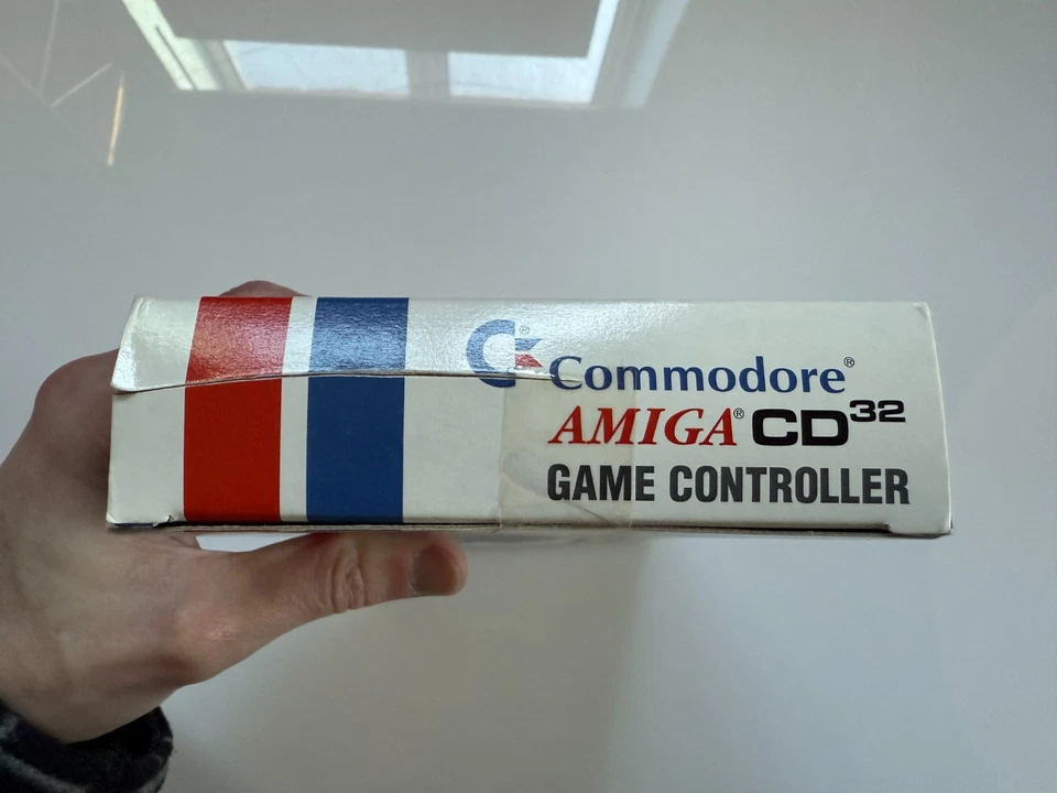Commodore Amiga CD32 Game Controller - VGC with Box - High Quality Packing - Image 4 of 4