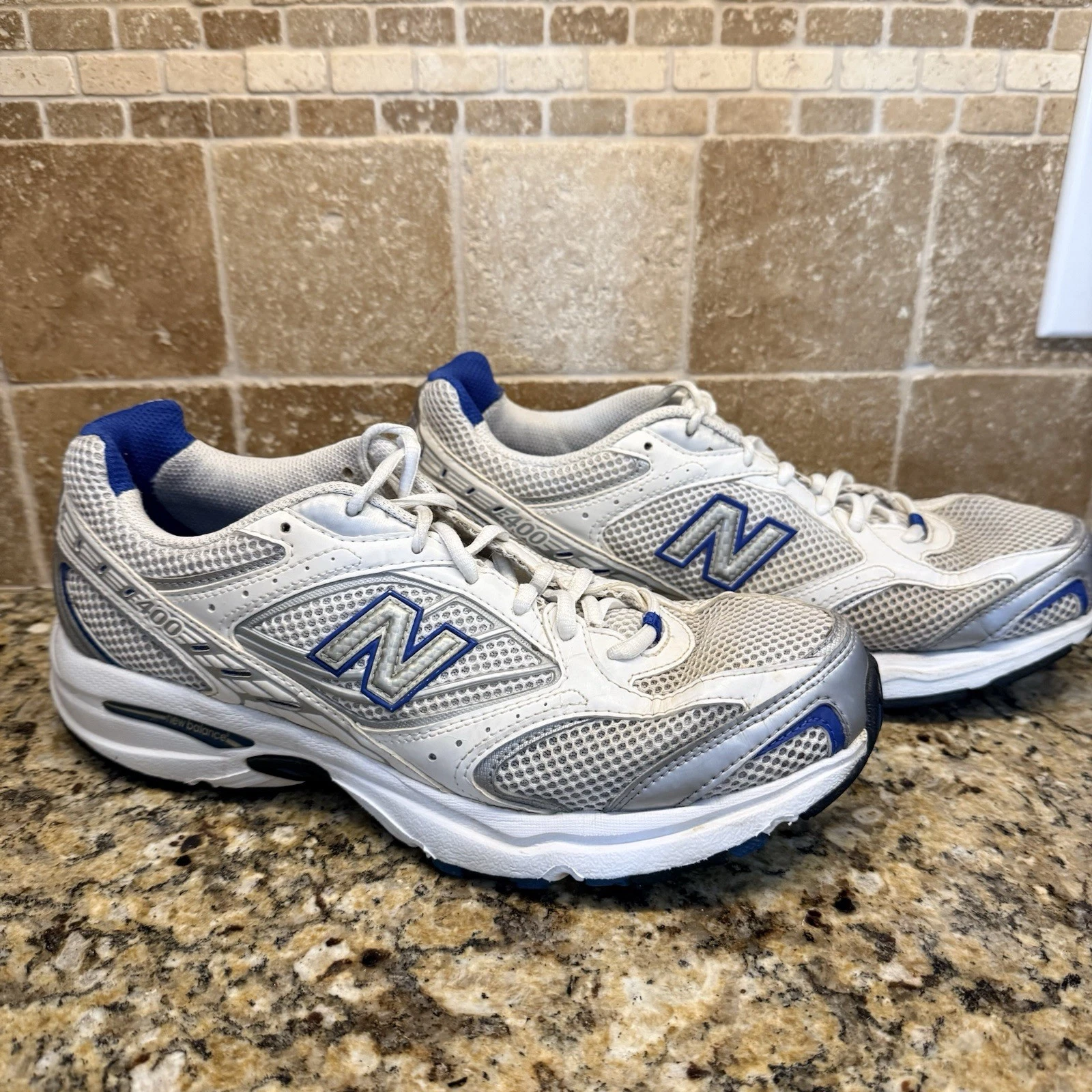New Balance 400 Shoes Men’s 9 D Running Walking Sneakers White Lace Up