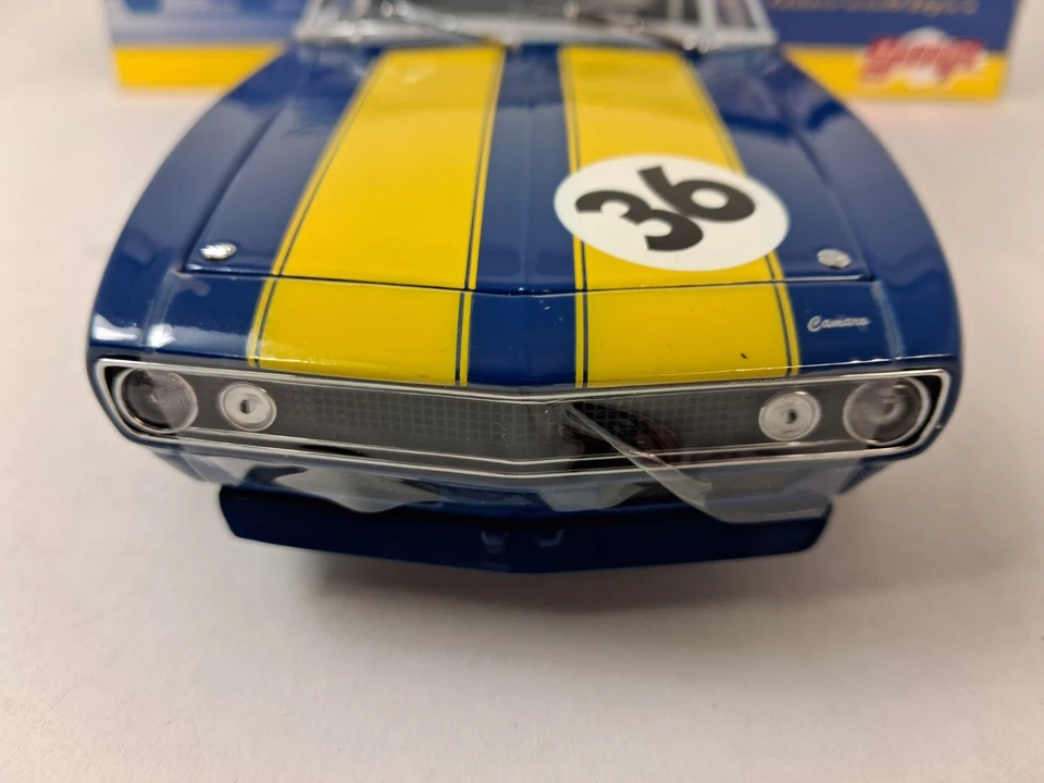 GMP Chevrolet Camaro Z28 #36 Mark Donohue Team Penske 1967 1/18 13021 - Immagine 4 di 4