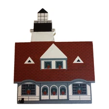 The Cats Meow 1987 Portland Head Lighthouse Maine Christmas Series Shelf Sitter 