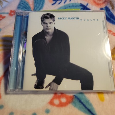 RICKY MARTIN - VUELVE  (1998 SONY LATIN - BRAND NEW SEALED Cd Free Sh