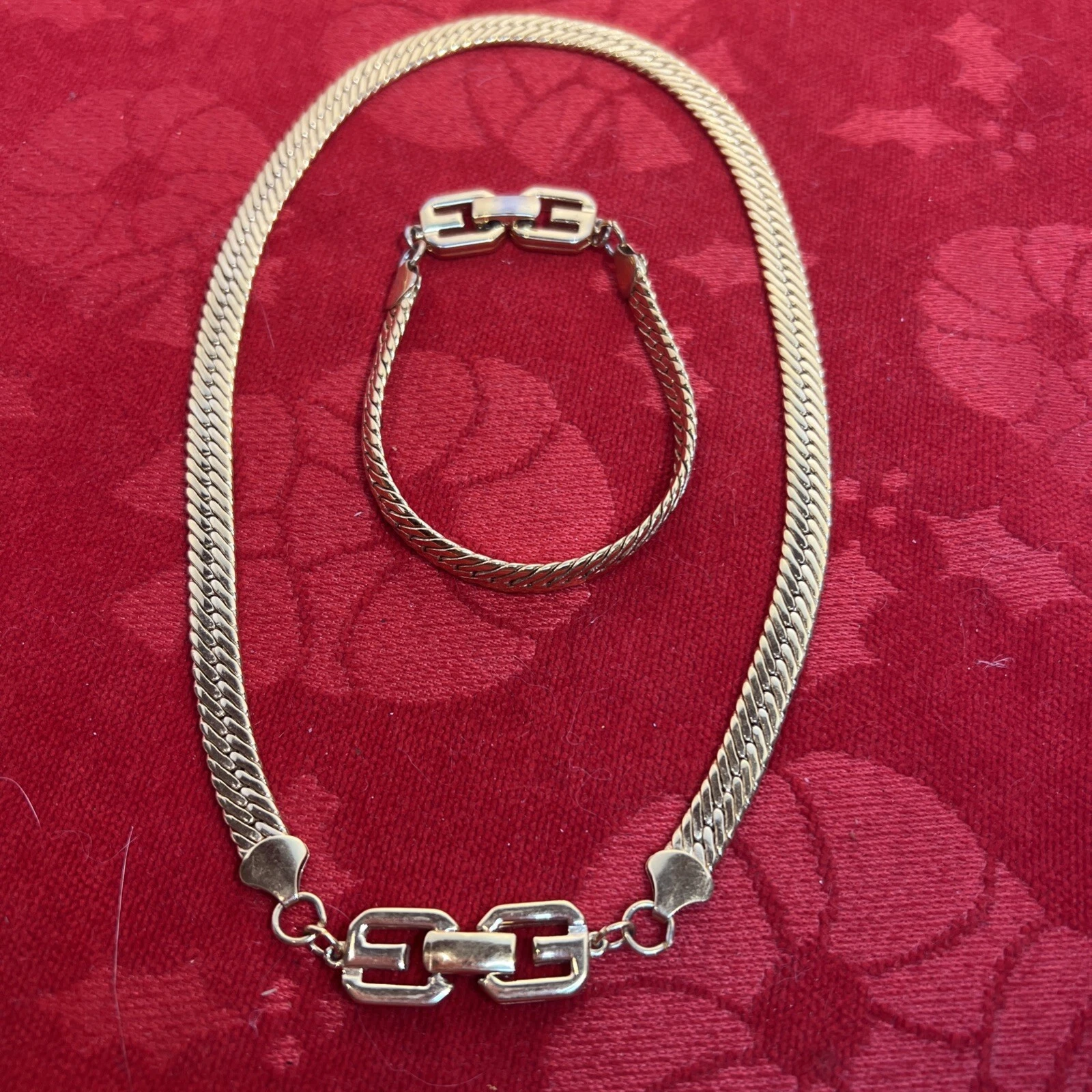GIVENCHY Collana e Bracciale Catena Tono Oro Vintage