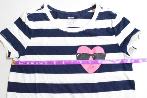 Old Navy Girls T-Shirt Relaxed : Size M (8) : Short Sleeve: Striped round neck. - Picture 5 of 6