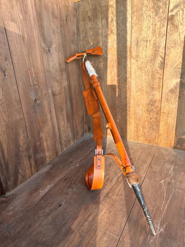 Bastón con hacha forjada a mano, bastón Bushcraft, bastón para caminar cuervo Foto 4 de 4