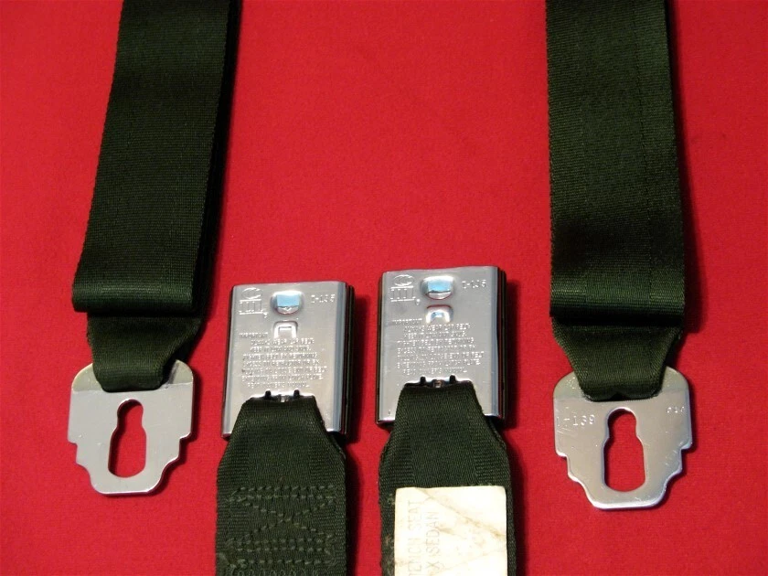 1972 PONTIAC VENTURA GREEN BENCH SEAT / SEAT BELTS Date 23 A 72 Key Hole X Cars Foto 4 de 4