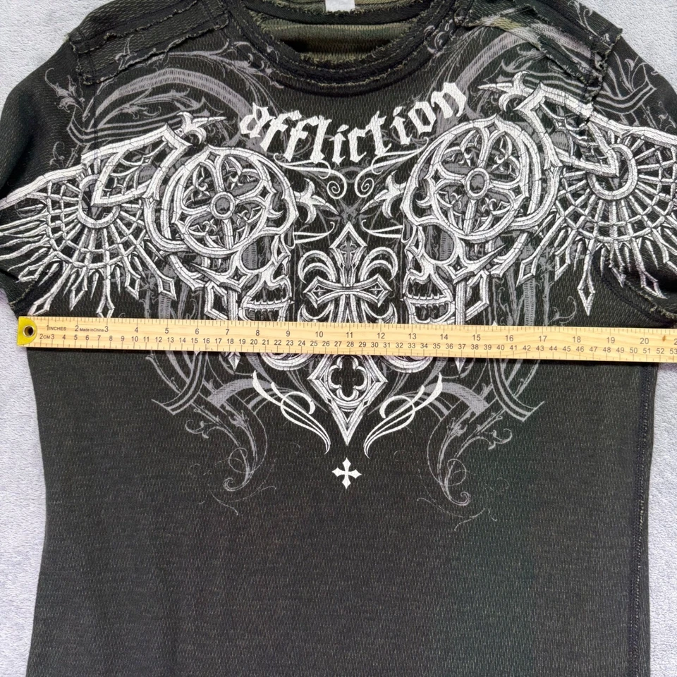 Camisa Térmica Affliction Para Hombres Manga Larga Gráfica Verde Camuflada Talla XL Reversible Foto 4 de 4