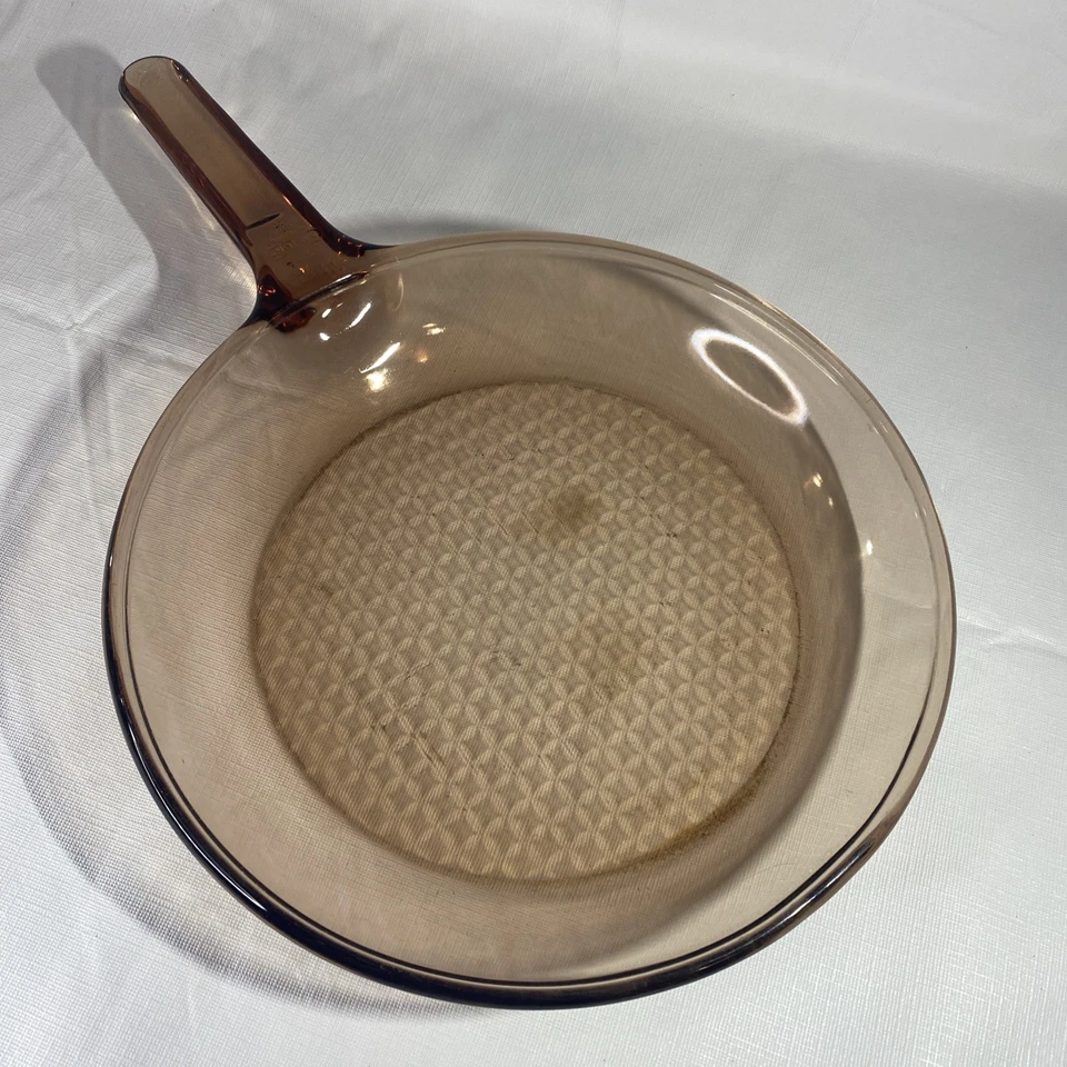 Sartén vintage Corning Ware Visions ámbar de vidrio Pyrex de 10" con fondo de gofre Foto 3 de 4