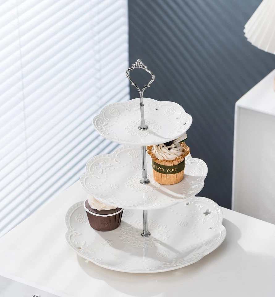 Soporte para cupcakes - Soporte para pasteles de porcelana blanca de 3 niveles - Soporte para cupcakes -... Foto 3 de 4