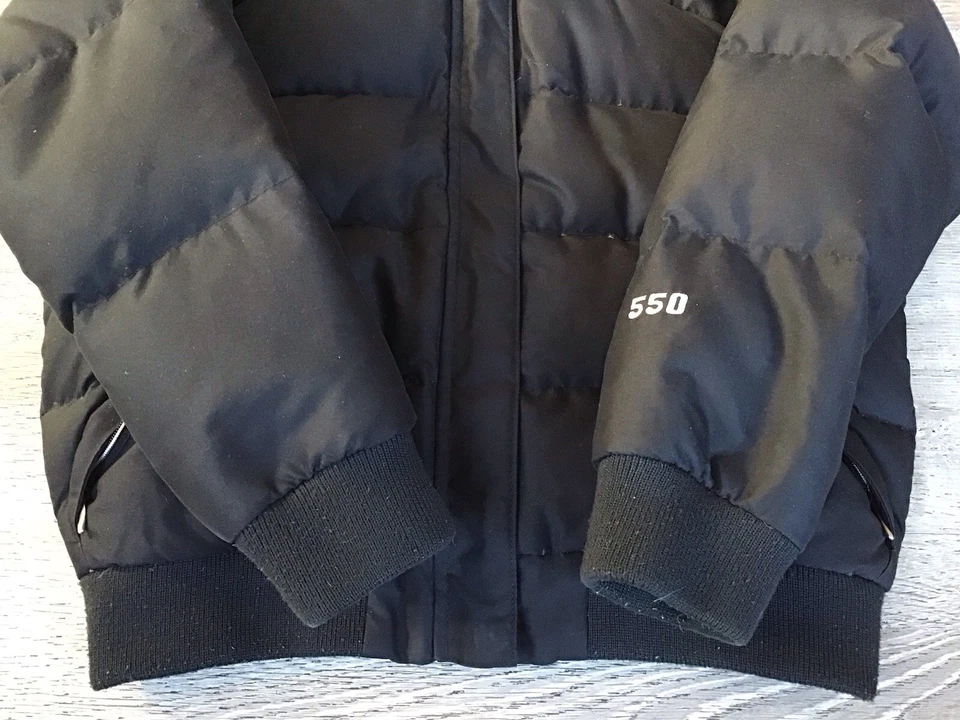 Abrigo negro acolchado de plumón de ganso negro The North Face para niñas talla S 550 Fill Power Foto 2 de 4