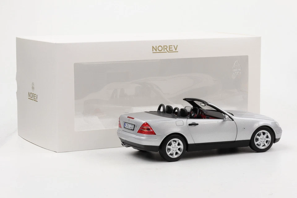 1:18 Norev Mercedes Benz SLK 200 Roadster R170 1996-2000 Argento Brillante - Immagine 4 di 4