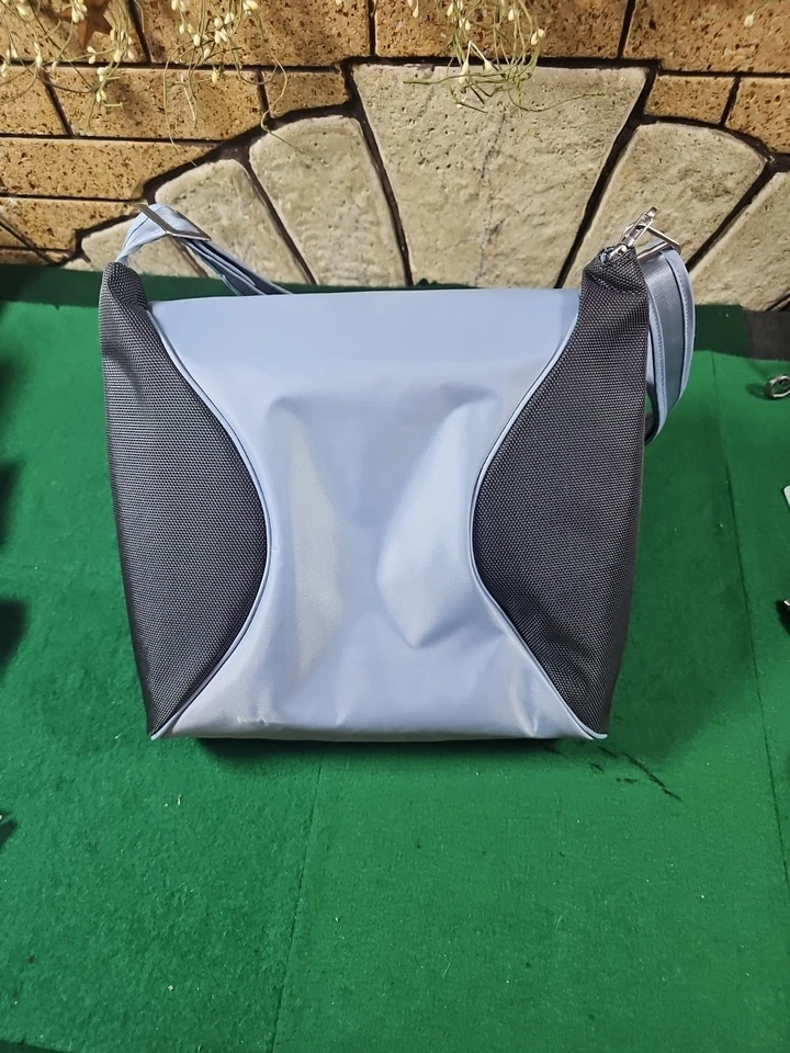 Bandolera de viaje Pacsafe Dailysafe H200 antirrobo azul/gris Foto 2 de 4