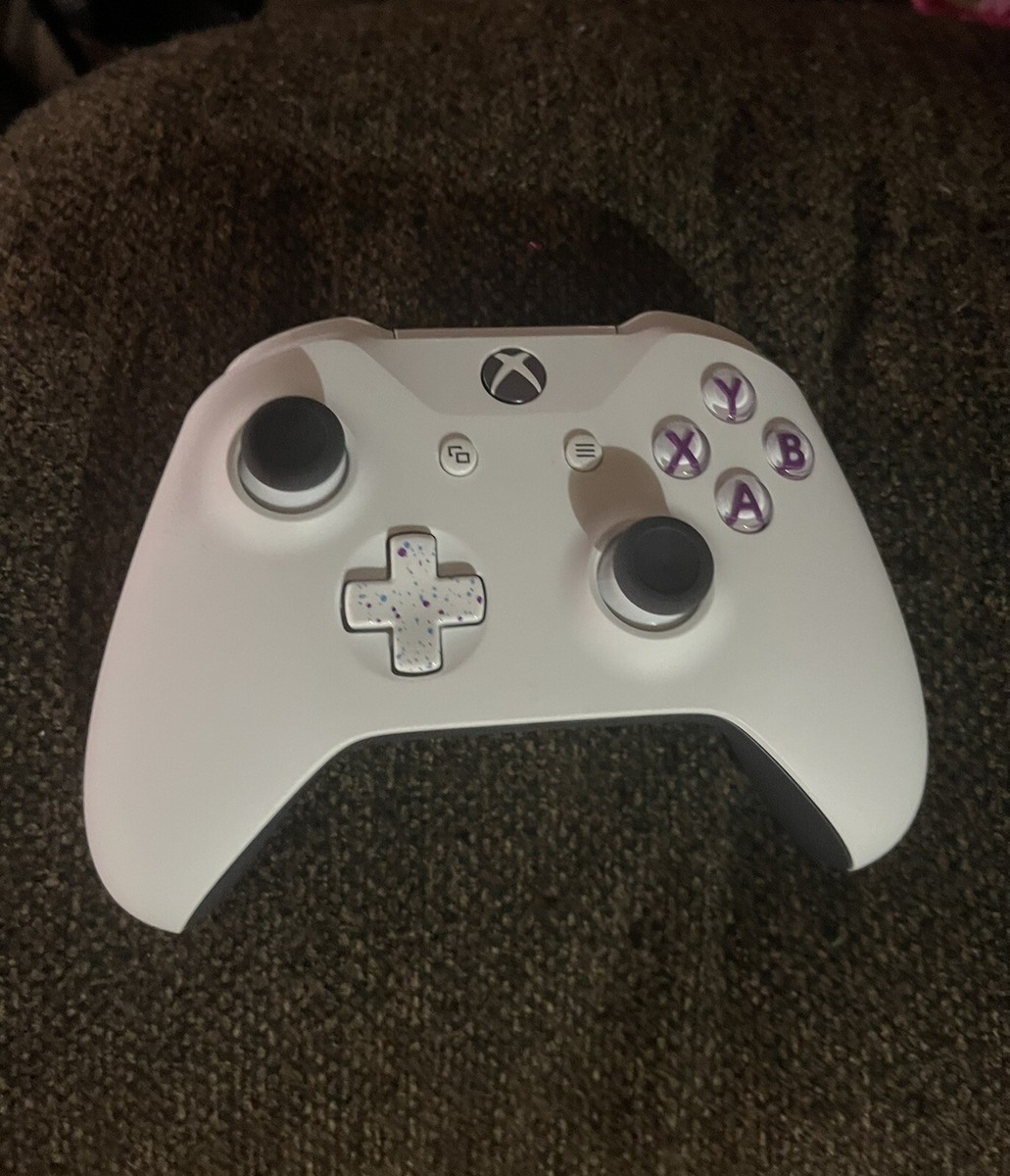 xbox one コントローラー NBA 2K20限定モデル 未使用 日本未発売 xbox one コントローラー NBA 2K20限定モデル 未使用 日本未発売 xbox