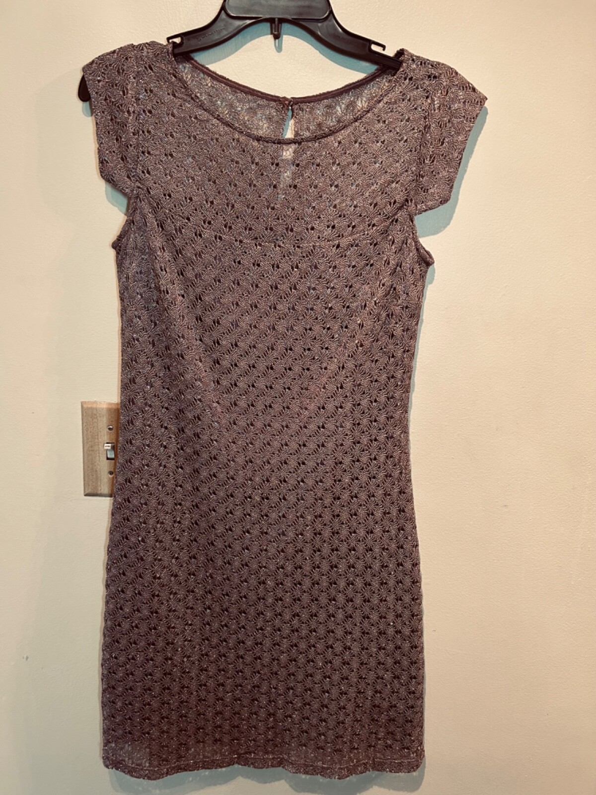 Picture 2 of 9