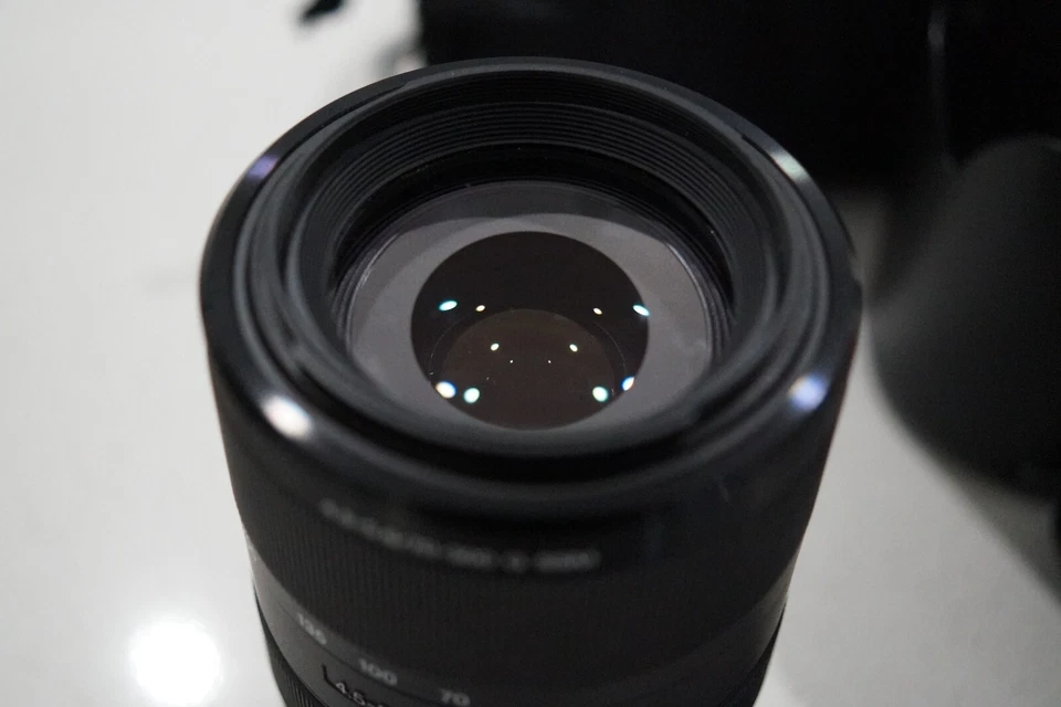 Sony 70-300mm F/4.5-5.6 SSM G Lens - SAL70300G - SLT / DSLR (Minolta) A Mount - image 3 of 4