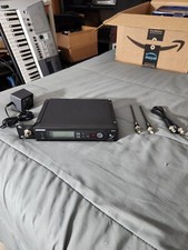 SHURE SLX4 Microphone Receiver 572-598MHz With Power Adapter/Antennas/Cable