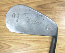 WALTER HAGEN AUTOGRAPH MASHIE 5 IRON HICKORY SHAFT