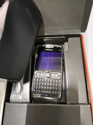 Lot of 4 Mobile Devices - Used, Working, Signs of Use - Zdjęcie 7 z 9