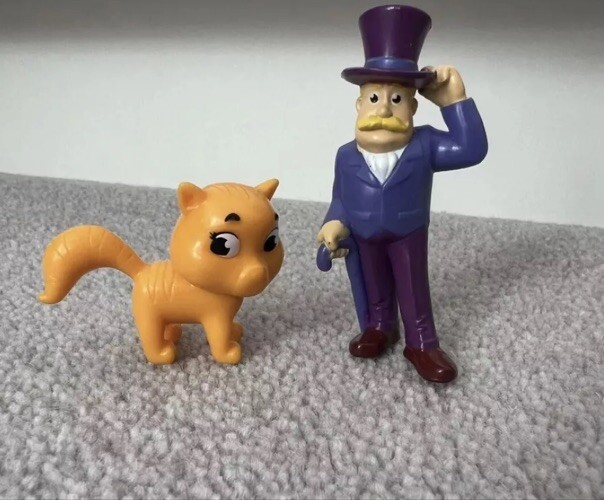 Rare Paw Patrol Mayor Humdinger And Precious The Cat Figure UK