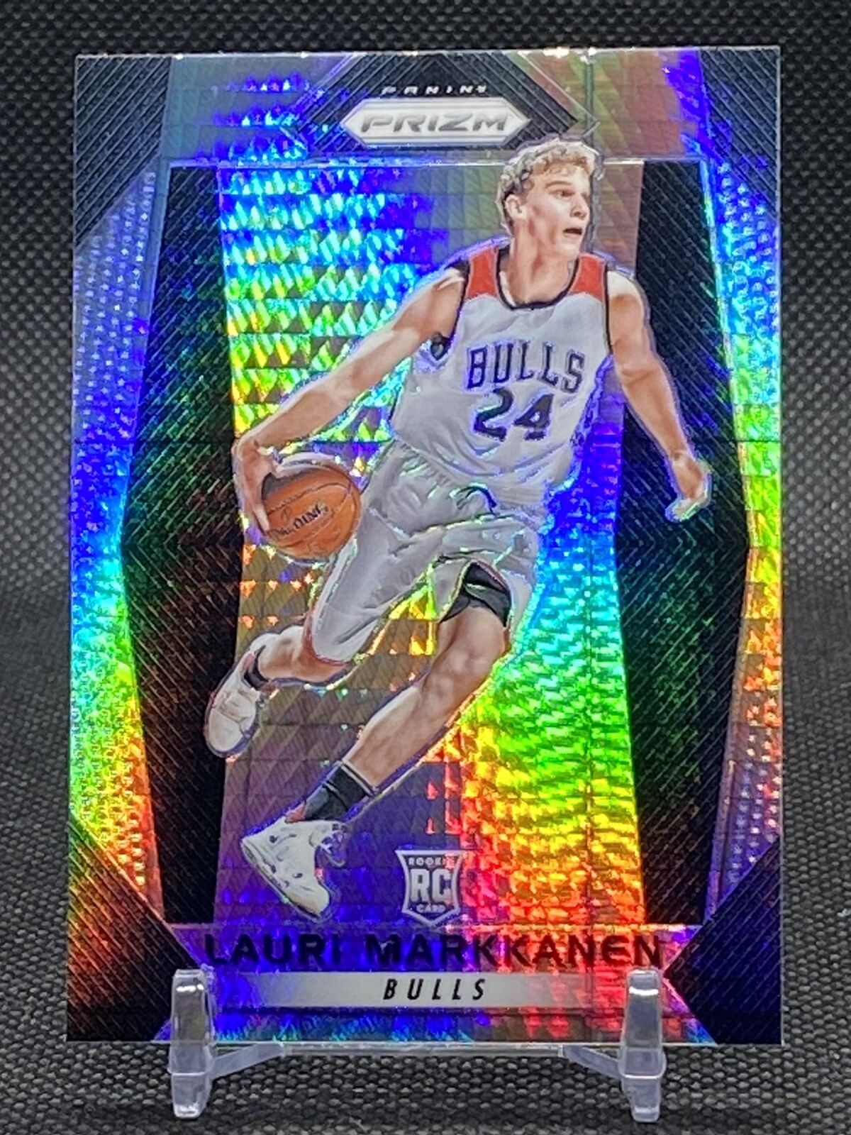 2017-18 Panini Prizm Hyper Prizm Lauri Markkanen #247 Rookie Card RC - Mint!!