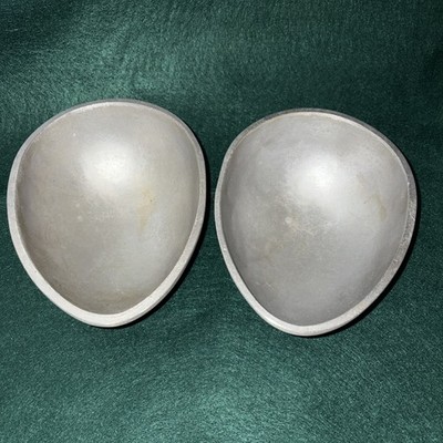 Vintage NORDIC WARE Cast Aluminum Egg Shaped Cake Pan Mold ~ Easter ~ USA