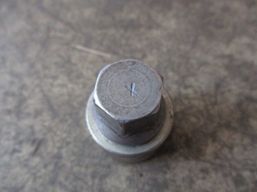 Felgenschloß Audi A3 A4 A6 A8 VW Golf Passat Tiguan Touran Radschrauben 14mm - Picture 4 of 5