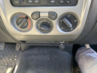 Used A/C Selector Switch fits: 2011 Chevrolet Colorado AC opt C60 Grade A