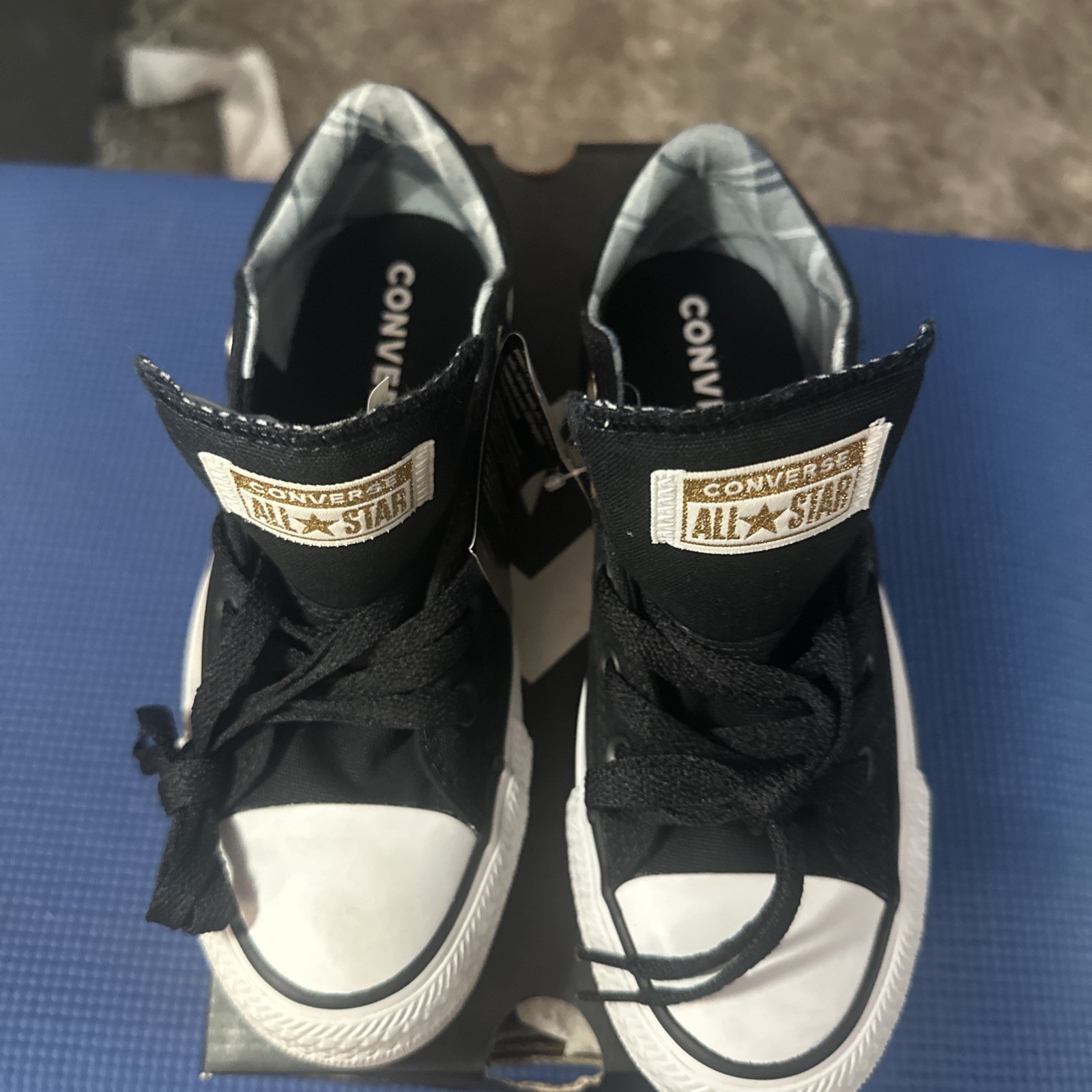 Women's Converse Chuck Taylor Women's 6 Black All Star Low Top Sneakers NIB thumbnail 5