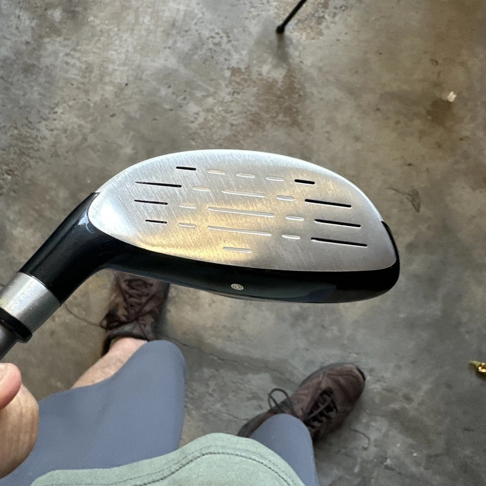 Tour Edge Hot Launch Hybrid HL-J Hot Launch Graphite Y Flex Junior RH W/Cover - Image 2 of 4