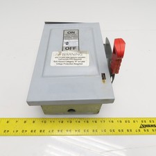 Siemens 30A Fusible Heavy Duty Safety Disconnect Switch 600VAC 250VDC