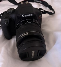 Professional Camera Canon EOS Rebel T7 18-55mm Lens 3 batteries charger