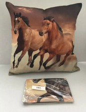 Set x2 NEWDecorative Home Bedding Decor Zip Up Running Horses Case Cover