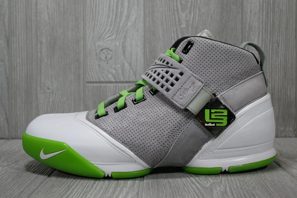 Las mejores ofertas en Nike Zoom LeBron V zapatos deportivos para