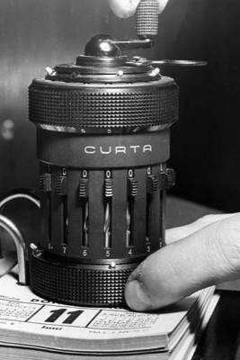 Rechenmaschine Curta Firma Contina Büros Rechenmaschi - 1953 4x6 Foto