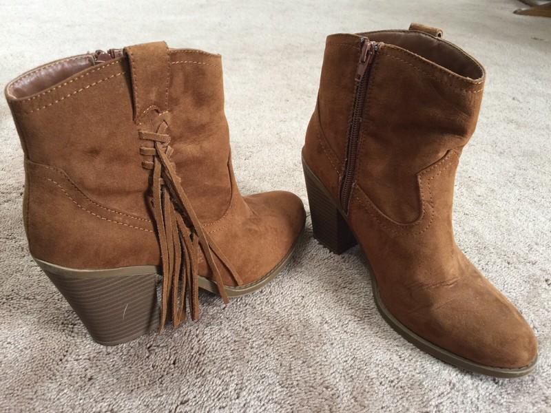 Women’s Unionbay Rust Faux Suede Fringe High Heeled Boot Shoe Size 7 1/2 Medium