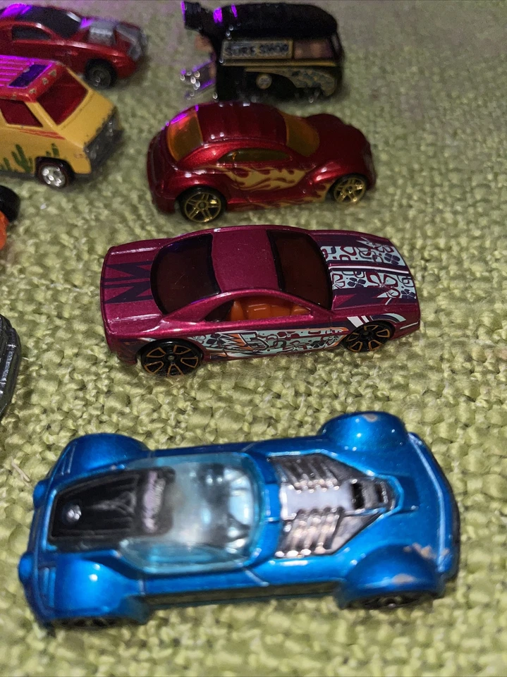 Lote de 9 Hot Wheels, Mixto, Antiguo El Paso Van, 71 Porsche 911, Surf Shop, Llama Foto 3 de 4