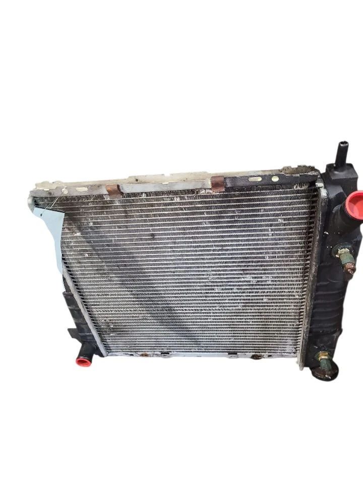 Radiator 6 Cylinder 1-1/8" Thick Fits 89-91 RANGER 642483 - Image 4 of 4