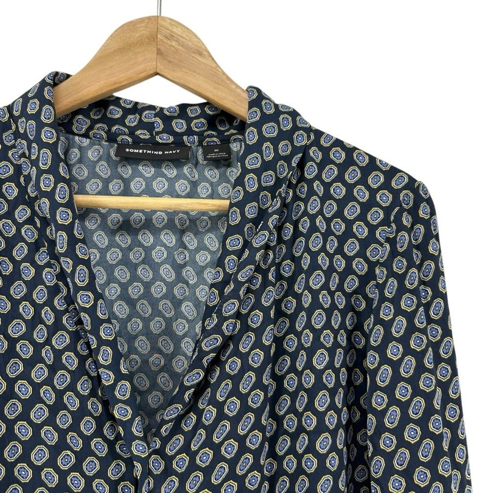 Something Navy Button-Down Blouse Size Medium - image 5