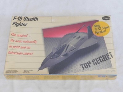1/72 Testors Italeri F-19 Stealth Fighter Top Secret Plastic Model Kit NOS 575