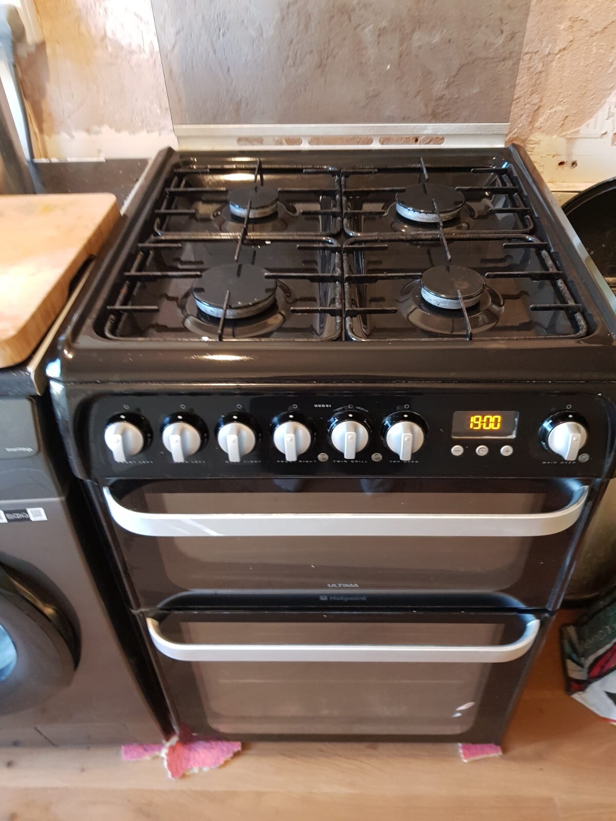 hotpoint ultima freestanding gas cooker black good working