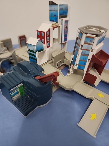 VTG 1997 Galoob Micro Machines Double Take Boomtown Playset Incomplete - Picture 9 of 15